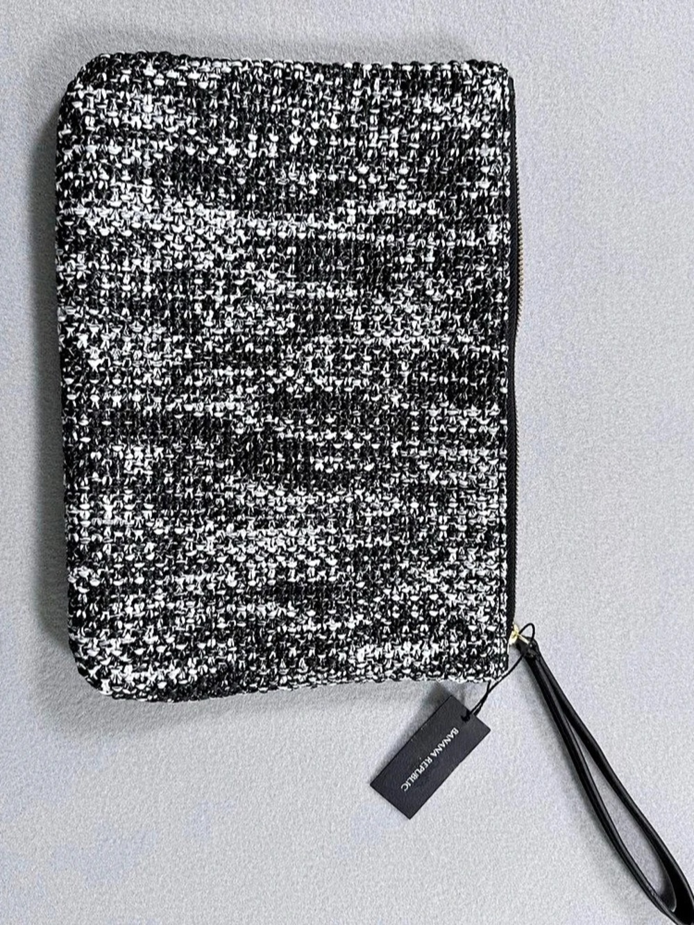 Banana Republic Woven Wristlet in Black & White NWT